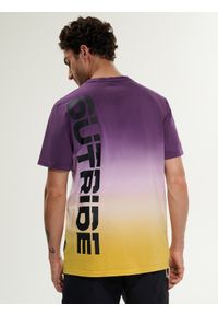 4f - 4F T-shirt relaxed z nadrukiem męski - fioletowy M. Okazja: na co dzień. Kolor: fioletowy. Materiał: materiał, bawełna, dzianina. Wzór: nadruk. Styl: casual #1
