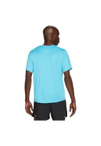 Koszulka męska do biegania Nike Run Division Miler DA1317. Materiał: materiał, poliester. Technologia: Dri-Fit (Nike). Sport: bieganie #5