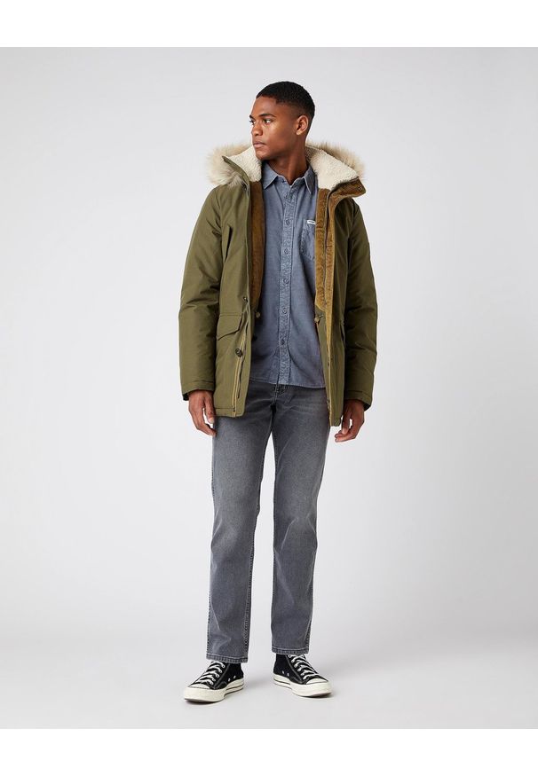 Wrangler - ZIMOWA KURTKA WRANGLER PARKA JACKET IVY GREEN W4D0WXXIX 112141353. Sezon: zima