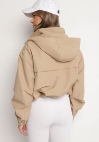 Born2be - Ciemnobeżowa Kurtka Wiatrówka o Kroju Oversize Natilessa. Okazja: na spacer, na co dzień. Kolor: beżowy. Materiał: jeans. Długość rękawa: długi rękaw. Długość: długie. Sezon: wiosna. Styl: casual #5