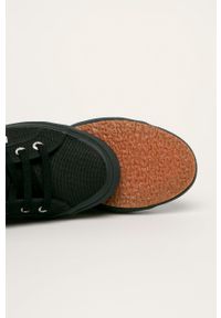 Superga - Tenisówki. Nosek buta: okrągły. Zapięcie: sznurówki. Kolor: czarny. Materiał: guma