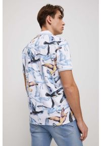 medicine - Medicine polo męski kolor biały wzorzysty. Typ kołnierza: polo. Kolor: biały. Materiał: dzianina. Długość rękawa: krótki rękaw. Długość: krótkie #3