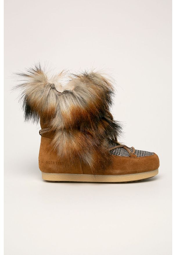 Moon Boot - Śniegowce Far Side High Faux Fox Fur. Nosek buta: okrągły. Kolor: złoty, brązowy, wielokolorowy. Materiał: materiał, syntetyk, skóra, guma, zamsz. Szerokość cholewki: normalna. Obcas: na obcasie. Wysokość obcasa: średni