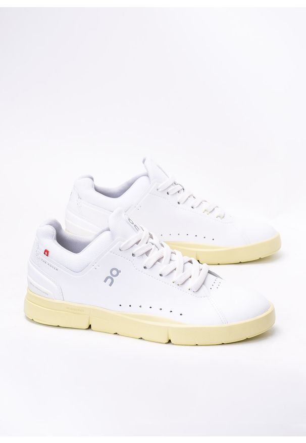 On - ON The Roger Clubhouse Sneakersy damskie białe. Okazja: na co dzień. Kolor: biały