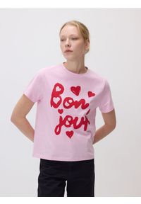 Reserved - Bawełniany t-shirt z nadrukiem - pastelowy róż. Kolor: różowy. Materiał: bawełna. Wzór: nadruk #1