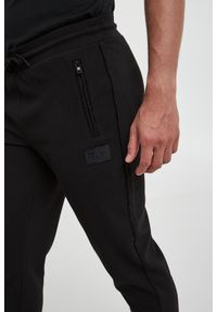 EA7 Emporio Armani - Spodnie dresowe męskie EA7 EMPORIO ARMANI. Materiał: dresówka #3