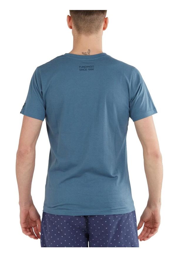 FUNDANGO - T-shirt męski Fundango Jaggy Pocket z krótkim rękawem. Kolor: niebieski. Długość rękawa: krótki rękaw. Długość: krótkie