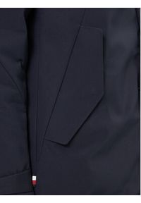 TOMMY HILFIGER - Tommy Hilfiger Płaszcz przejściowy MW0MW41362 Granatowy Regular Fit. Kolor: niebieski. Materiał: syntetyk #6