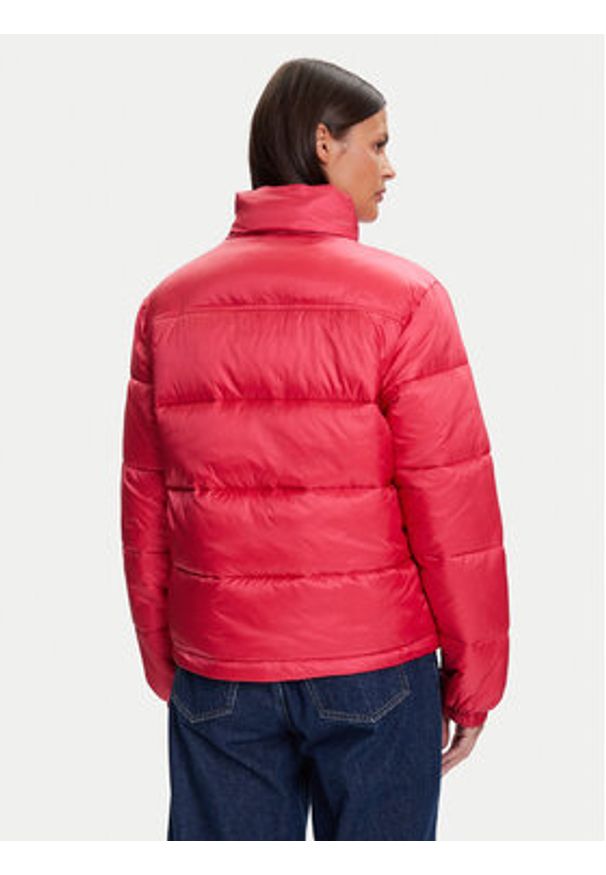 Tommy Jeans Kurtka zimowa DW0DW21619 Czerwony Relaxed Fit. Kolor: czerwony. Materiał: syntetyk. Sezon: zima