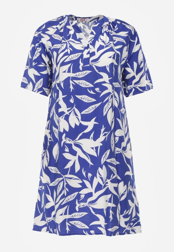 Born2be - Niebieska Pudełkowa Sukienka z Wiskozy w Roślinny Wzór z Guzikami przy Dekolcie Acosia. Okazja: na co dzień. Kolekcja: plus size. Kolor: niebieski. Materiał: wiskoza. Typ sukienki: proste, dla puszystych. Styl: elegancki, casual, klasyczny