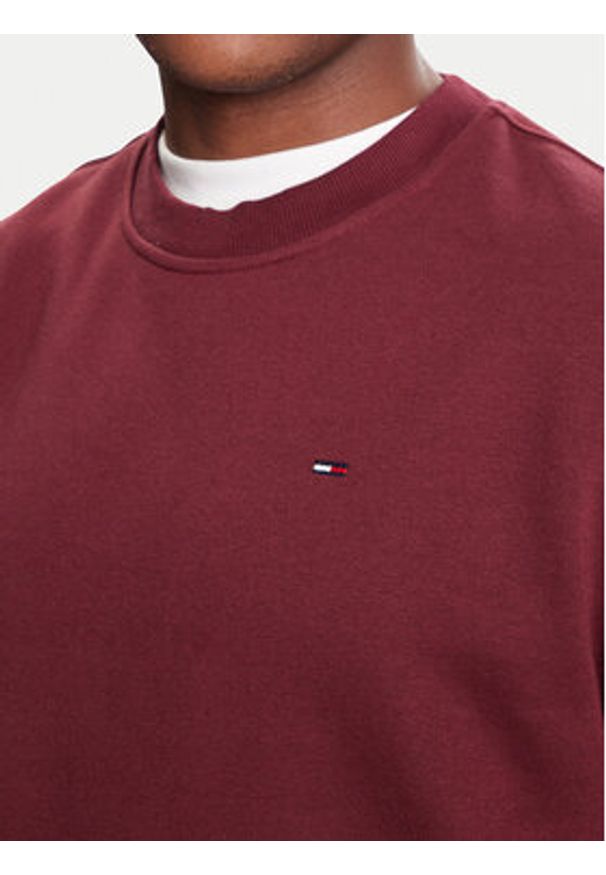 Tommy Jeans Bluza DM0DM20741 Bordowy Regular Fit. Kolor: czerwony. Materiał: syntetyk, bawełna