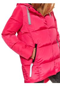 TOP SECRET - Pikowana kurtka z odblaskowymi taśmami. Kolor: różowy. Sezon: zima, jesień #2