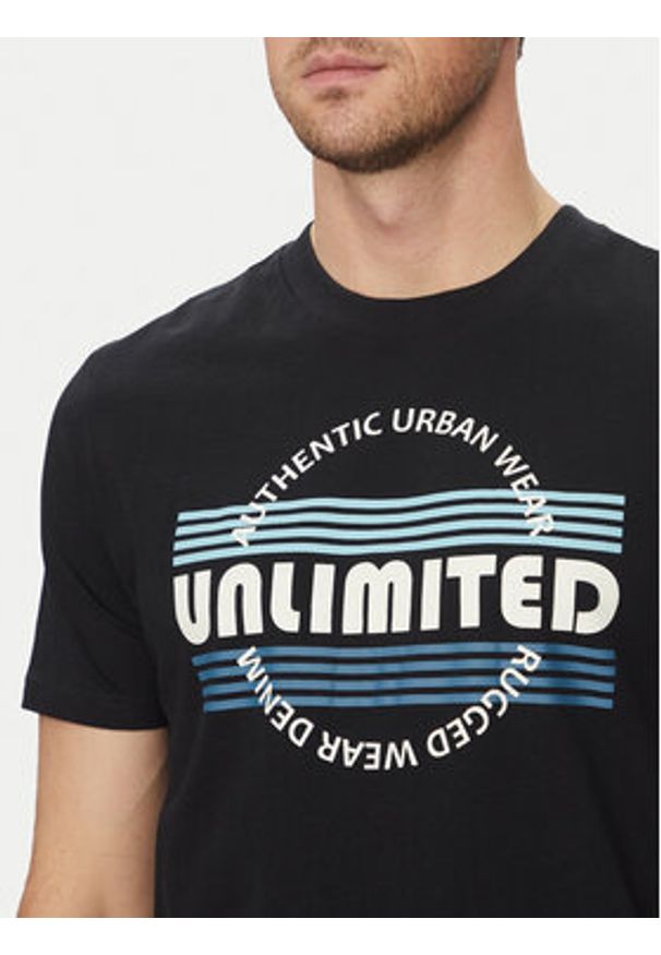 Blend T-Shirt 20718276 Czarny Regular Fit. Kolor: czarny. Materiał: bawełna