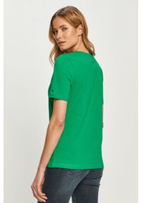 TOMMY HILFIGER - Tommy Hilfiger - T-shirt. Okazja: na co dzień. Kolor: zielony. Materiał: bawełna, dzianina. Wzór: aplikacja. Styl: casual #3