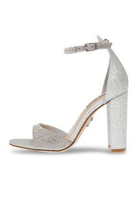 Steve Madden Sandały Capsule-R Sandal SM11002942-04004-968 Srebrny. Kolor: srebrny. Materiał: materiał #6