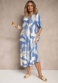 Renee - Niebieska Pudełkowa Sukienka w Abstrakcyjny Wzór z Dekoltem w Kształcie Litery V Sallinori. Typ kołnierza: dekolt w kształcie V. Kolekcja: plus size. Kolor: niebieski. Długość rękawa: krótki rękaw. Typ sukienki: dla puszystych. Styl: elegancki #4