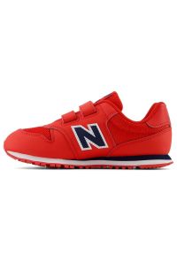 Buty sportowe New Balance PV500CRN czerwone. Zapięcie: rzepy. Kolor: czerwony. Materiał: syntetyk, materiał. Szerokość cholewki: normalna. Sport: turystyka piesza