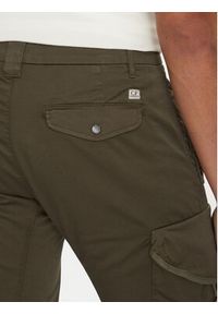 C.P. Company Spodnie materiałowe 18CMPA058A005694G Zielony Regular Fit. Kolor: zielony. Materiał: bawełna