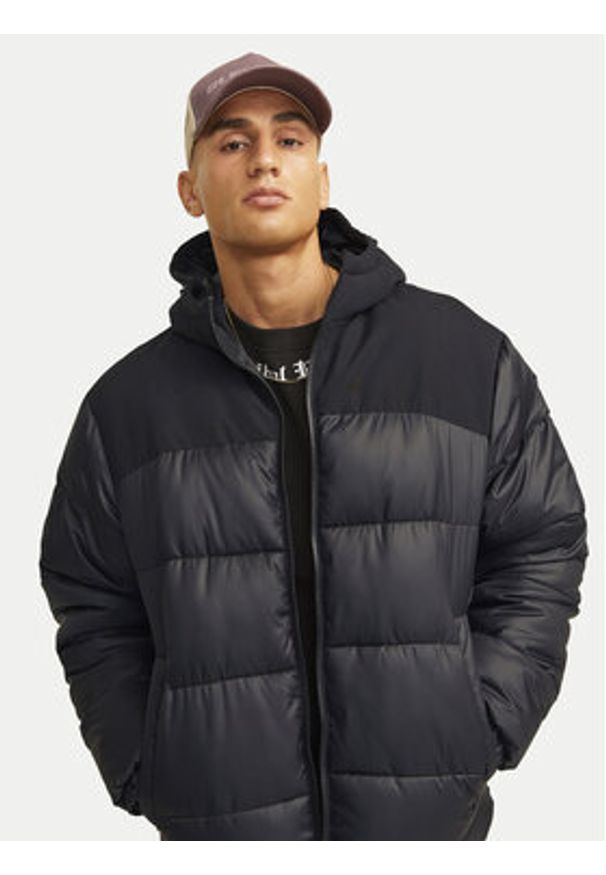 Jack & Jones Kurtka zimowa Moon 12256882 Czarny Regular Fit. Kolor: czarny. Materiał: syntetyk. Sezon: zima