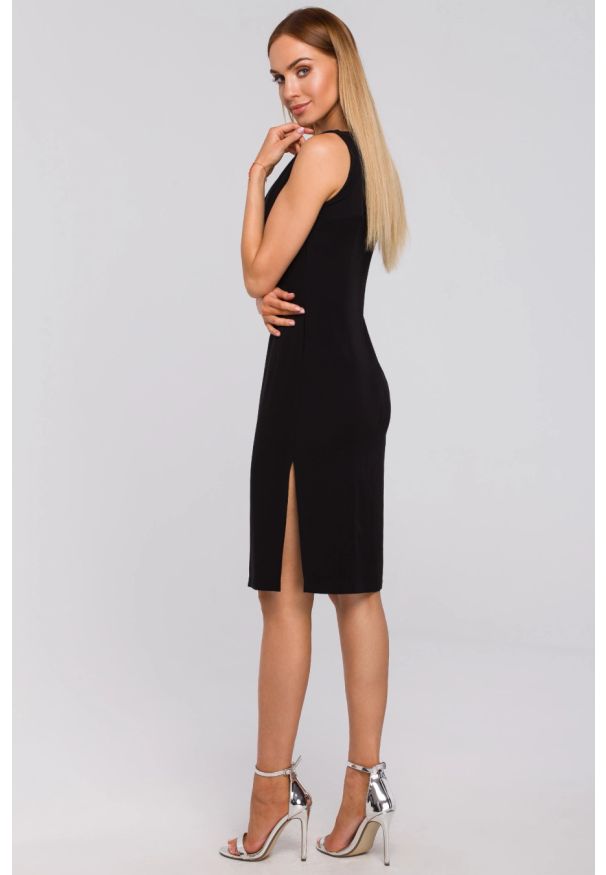 Sukienki.shop - Sukienka elegancka wieczorowa z lejącej tkaniny z koronką. Okazja: na randkę, na imprezę. Materiał: tkanina, koronka. Wzór: koronka. Styl: elegancki, wizytowy