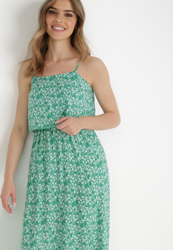 Born2be - Zielona Sukienka z Wiskozy Melline. Okazja: na plażę. Kolor: zielony. Materiał: wiskoza. Długość rękawa: na ramiączkach. Wzór: nadruk. Styl: wakacyjny, klasyczny. Długość: maxi