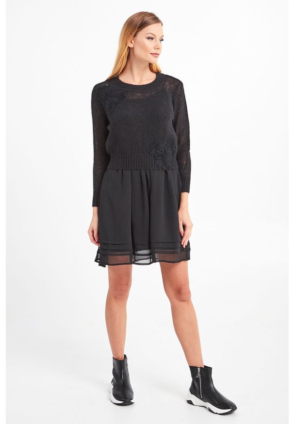 TwinSet - SUKIENKA TWINSET. Długość rękawa: na ramiączkach. Wzór: kwiaty. Typ sukienki: rozkloszowane. Styl: elegancki. Długość: mini