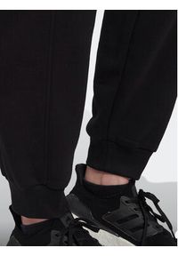 Adidas - adidas Spodnie dresowe All Szn HK0439 Czarny Relaxed Fit. Kolor: czarny. Materiał: bawełna #2