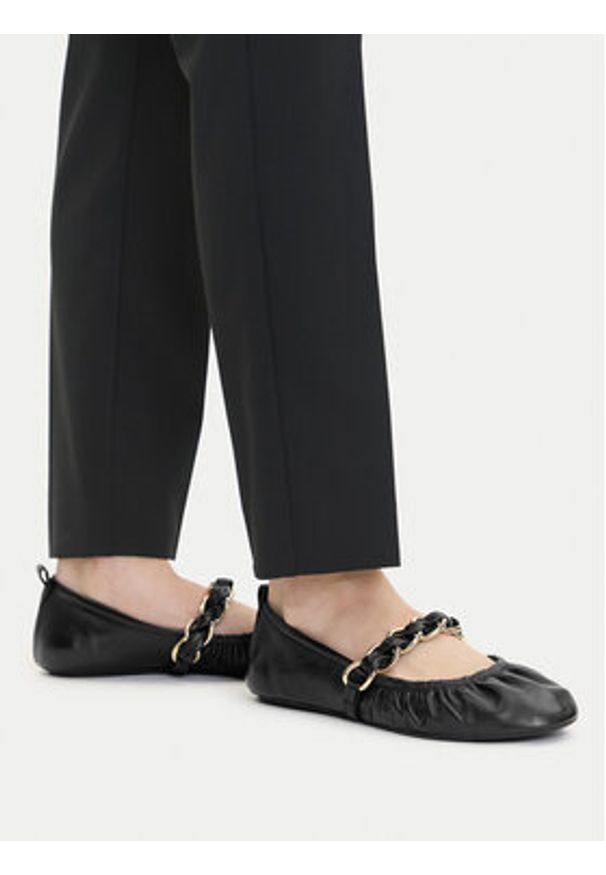 Marella Baleriny Matteo 2513521096200 Czarny. Kolor: czarny. Materiał: skóra
