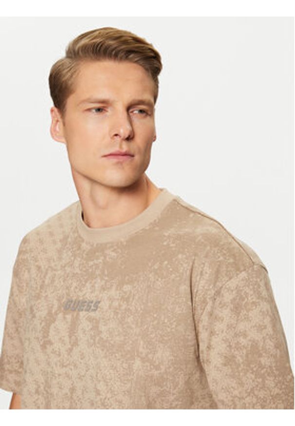 Guess T-Shirt Z5RI16 I3Z14 Beżowy Boxy Fit. Kolor: beżowy. Materiał: bawełna