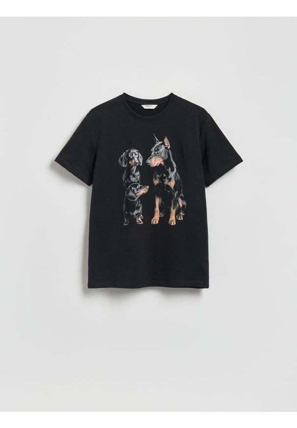 Reserved - T-shirt regular z nadrukiem - czarny. Kolor: czarny. Materiał: dzianina, bawełna. Wzór: nadruk