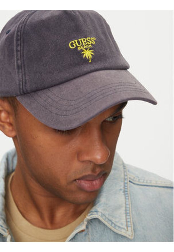 Guess Czapka z daszkiem F5GZ00 WO07T Granatowy. Kolor: niebieski. Materiał: bawełna, materiał