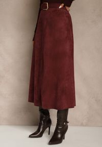 Renee - Bordowa Spódnica z Wiskozy z Bawełną z Imitacji Zamszu z Paskiem Oliweda. Okazja: na co dzień. Kolor: czerwony. Materiał: bawełna, wiskoza, zamsz. Styl: casual #4