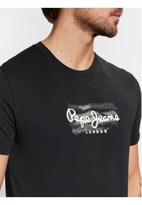 Pepe Jeans T-Shirt Castle PM509204 Czarny Regular Fit. Kolor: czarny. Materiał: bawełna #4