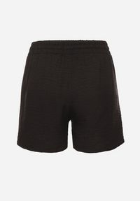 Born2be - Czarne Szorty Ozdobione Wiązaniem Liraine. Okazja: na co dzień. Kolor: czarny. Wzór: aplikacja. Sezon: lato. Styl: casual #7