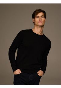 Reserved - Wełniany sweter z dodatkiem kaszmiru - czarny. Kolor: czarny. Materiał: wełna, kaszmir #1