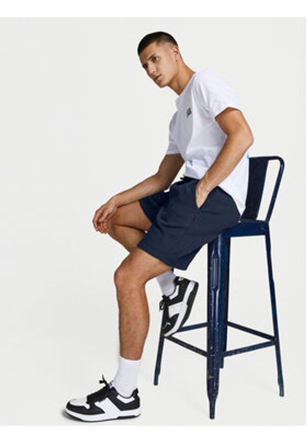 Jack & Jones - Jack&Jones Szorty sportowe Gordon 12249285 Granatowy Regular Fit. Kolor: niebieski. Materiał: bawełna, syntetyk. Styl: sportowy