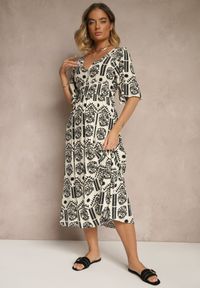 Renee - Czarno-Kremowa Sukienka Boho Rozkloszowana z Wiskozy z Odkrytymi Plecami Tuvria. Okazja: na co dzień. Typ kołnierza: dekolt w kształcie V. Kolor: czarny. Materiał: wiskoza. Typ sukienki: rozkloszowane. Styl: boho