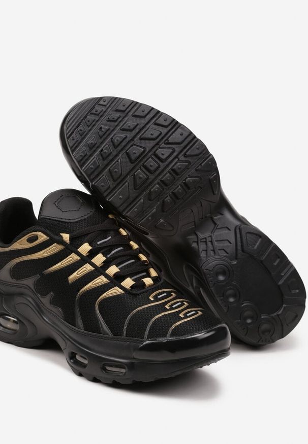 Born2be - Czarno-Złote Buty Sportowe Sneakersy Ozdobione Tłoczeniem Zalirae. Kolor: czarny. Materiał: dresówka. Wzór: aplikacja