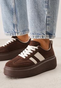 Renee - Brązowe Sneakersy Klasyczne Tenisówki na Grubej Podeszwie z Koturnem Adessia. Okazja: na spacer, na co dzień. Kolor: brązowy. Materiał: jeans. Obcas: na koturnie. Sport: turystyka piesza #2