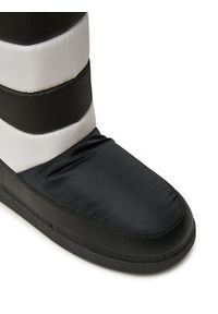 Love Moschino - LOVE MOSCHINO Śniegowce JA24302G0LISG00A Czarny. Kolor: czarny. Materiał: materiał #2