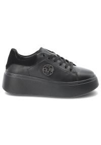 Sneakersy damskie Filippo, wykonane ze skóry naturalnej modny fason na wysokiej platformie klasyczne sznurowanie, czarne, DP6058/26 BK. Okazja: na co dzień. Zapięcie: sznurówki. Kolor: czarny. Materiał: skóra. Obcas: na platformie #5