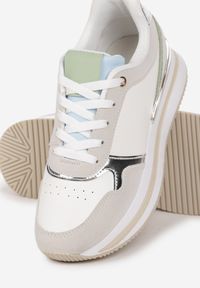 Born2be - Biało-Szare Sneakersy Lilala. Nosek buta: okrągły. Kolor: biały. Materiał: materiał. Szerokość cholewki: normalna. Obcas: na platformie