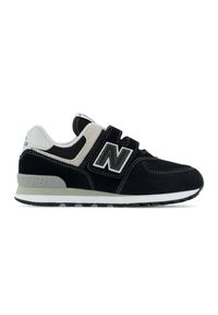 Buty New Balance Jr PV574EVB czarne. Okazja: na co dzień. Zapięcie: rzepy. Kolor: czarny. Materiał: guma, zamsz, skóra, materiał, syntetyk. Szerokość cholewki: normalna. Model: New Balance 574. Sport: turystyka piesza