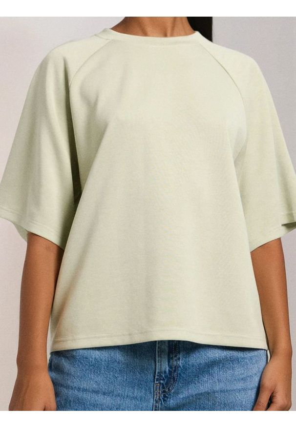 Sinsay - Bluza z domieszką wiskozy - zielony. Kolor: zielony. Materiał: wiskoza
