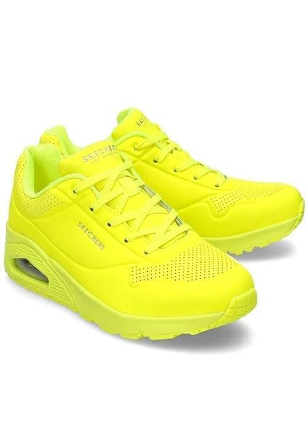 skechers - Buty do chodzenia damskie Skechers Night Shades. Zapięcie: sznurówki. Kolor: wielokolorowy, żółty. Materiał: materiał, syntetyk, tkanina. Szerokość cholewki: normalna. Sport: turystyka piesza