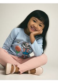 Reserved - Prążkowane legginsy - brzoskwiniowy. Kolor: pomarańczowy. Materiał: prążkowany