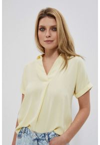 MOODO - Luźna bluzka koszulowa. Materiał: wiskoza. Długość rękawa: bez rękawów. Wzór: gładki