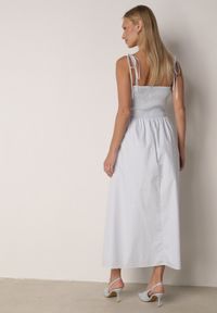 Born2be - Niebieska Bawełniana Sukienka Rozkloszowana z Elastyczną Górą i Wiązanymi Ramiączkami Nyphea. Okazja: na co dzień. Kolor: niebieski. Materiał: bawełna. Długość rękawa: na ramiączkach. Typ sukienki: proste. Styl: casual, elegancki #2