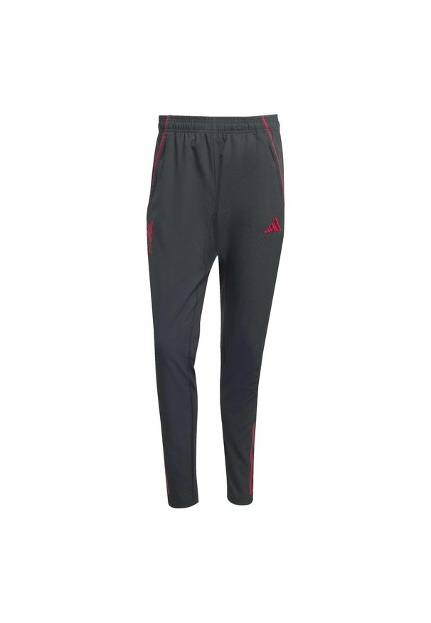 Adidas - Spodnie dresowe Prematch Liverpool FC 2025/26. Kolor: czarny. Materiał: dresówka. Sport: piłka nożna