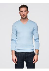 Ombre Clothing - Elegancki męski sweter V-neck BASIC z wiskozą –jasnoniebieski V10 - Rozmiar: XXL. Okazja: do pracy, na co dzień. Typ kołnierza: dekolt w serek. Kolor: niebieski. Materiał: wiskoza. Wzór: haft. Styl: elegancki #1
